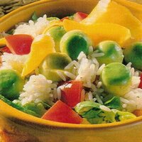 Диетический салат с рисом